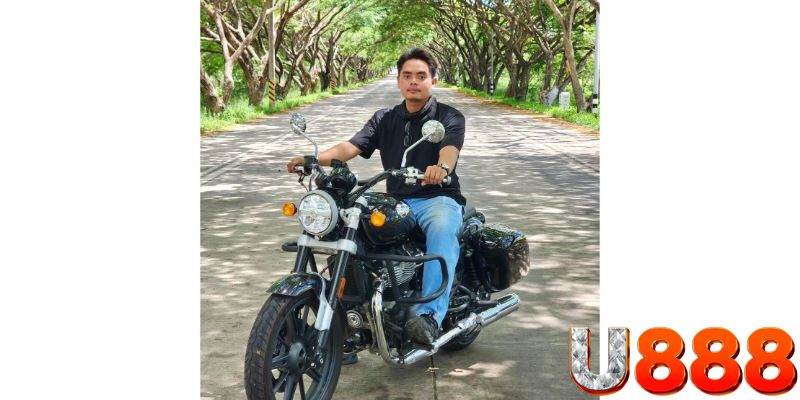 Văn Vĩ là một trong những người góp vốn xây dựng ra thương hiệu U888